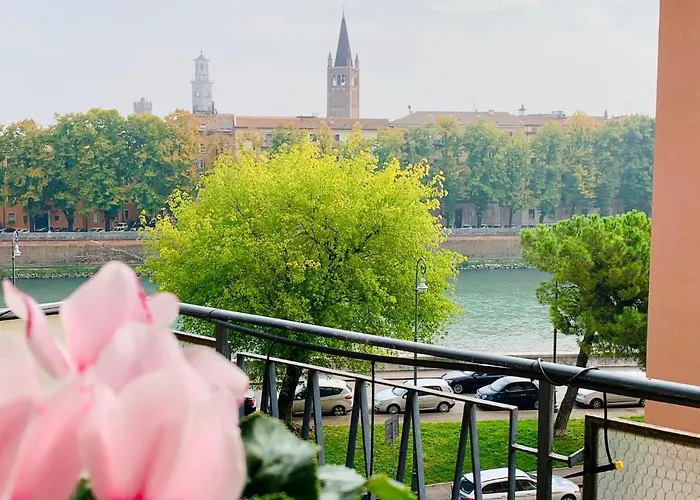 Lägenhet Riverview Luxury Flat *