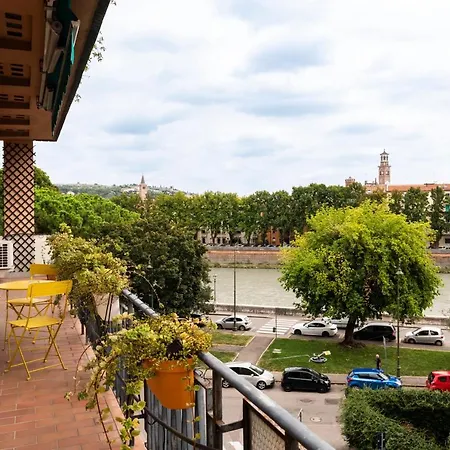Riverview Luxury Flat Verona