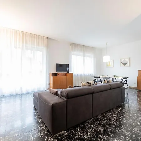 Riverview Luxury Flat * Verona
