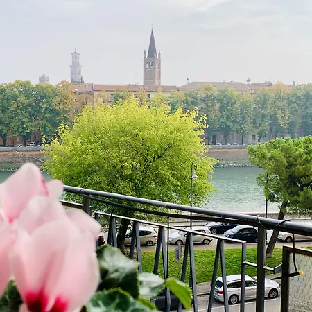 Appartement Riverview Luxury Flat