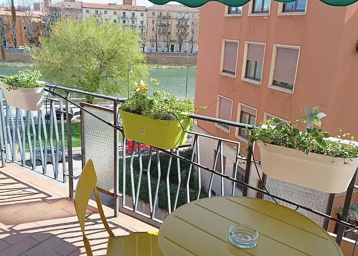 Riverview Luxury Flat By Reasy&busy Апартаменты *