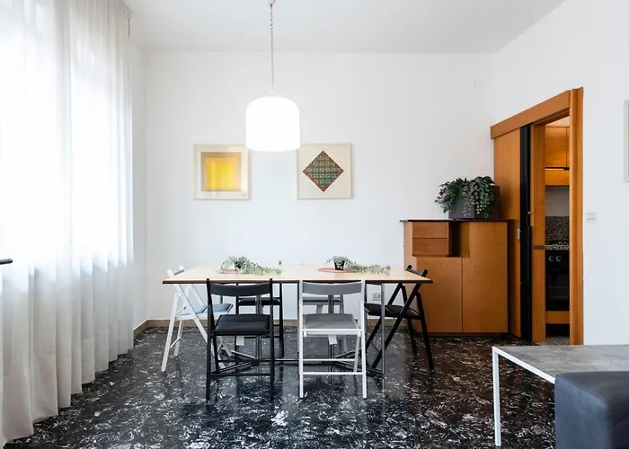 Riverview Luxury Flat By Reasy&busy *